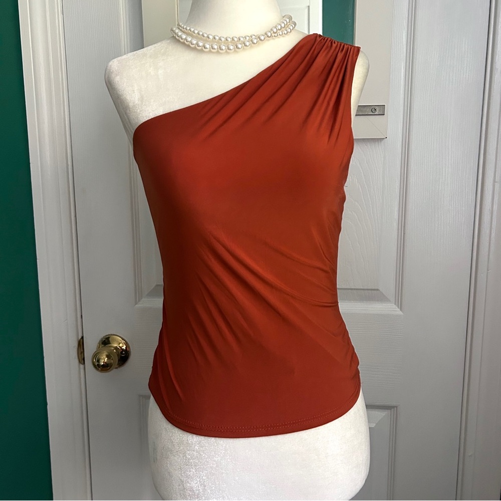 Elegant One-Shoulder Rust Top small - Picture 4 of 4